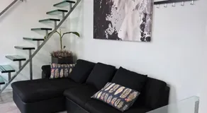 Urban Oasis - BIG stylish Apartment - Image 5