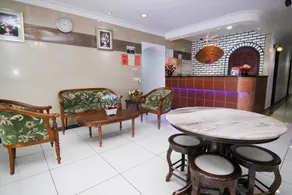 Rose Cottage Hotel Taman Daya - Image 4