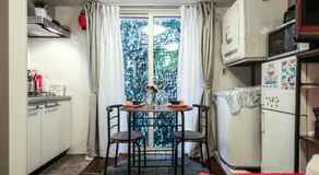 North Cottage Studio Apartment with private entrance - Image 4