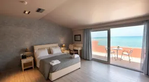 Hotel Coral - Image 2