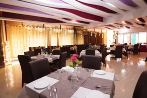 HOTEL VIJAYANAGARA KINGS COURT - Image 2