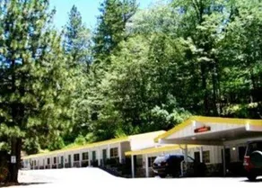 Golden Chain Motel - Image 4