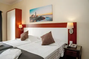 Hotel Avenida Praia - Image 2