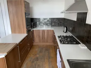 The Village Tavern Apartment - Image 4