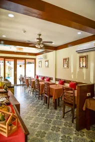 Mhonsa Hotel - Image 3