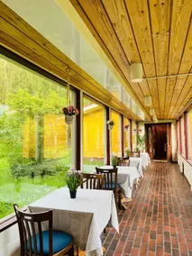 Lakeside hotelli ravintola - Image 3