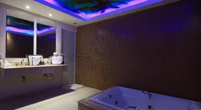 LESSENCE MOTEL - Image 3