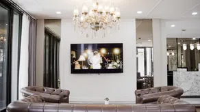 Poshtel 56 - Image 2