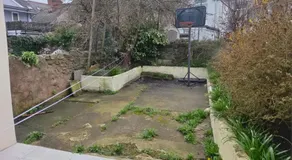 1BR Ground floor Central Apartment With Private Garden - Image 2