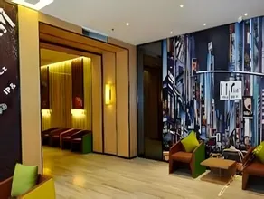 IU Hotel Chengdu New International Conference and Exhibition Center Subway Station Branch - Image 2