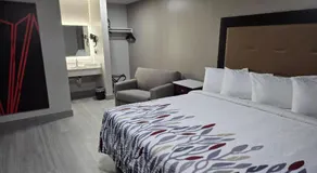 Red Roof Inn Green Brook - Somerset - Image 2