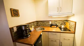 Skeena River House Bed & Breakfast - Image 5