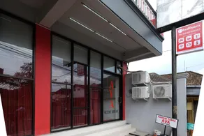 RedDoorz near Alun Alun Magelang 2 - Image 4