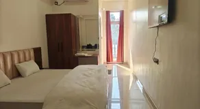 Hotel Nandaashish - Image 2