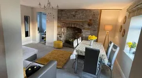 Yew Tree Cottage, 3 bedroom, 4 Church Row Defynnog - Image 2