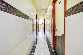 Hotel O by OYO Gkumar Restro - Image 3