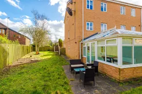 Charming Townhome Retreat, close to Manchester - Image 4