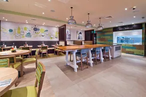 Premier Inn London Brixton - Image 4