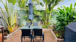 Charming Townhouse Kirra Beach - Image 5