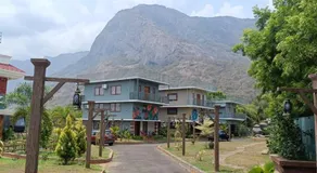 Mountain Meadows Resort - Image 3