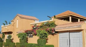Superbe villa avec piscine à Mbour - Image 4