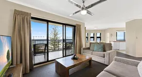 Gena Apartments Unit 15 Kings Beach QLD - Image 2