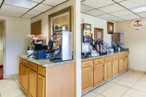 Super 8 By Wyndham Morristown/South - Image 2