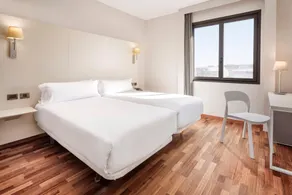 B&B HOTEL Elche - Image 4