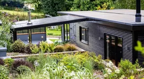 Luxury Stay with Spa, BBQ, Fresh Garden Produce - Image 5