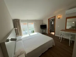 Aparthotel Pinosol - Image 2