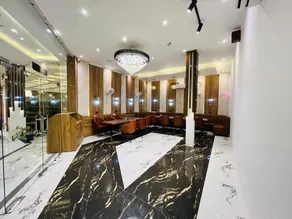 THE GLITCH HOTEL AND RESTAURANT - Image 2