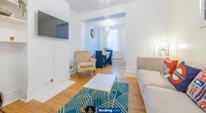 Comfortable 2 Bedroom On Tower Bridge - Image 2