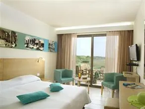ALEA Hotel & Suites - Image 2