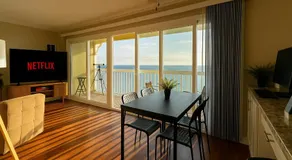 Ocean Haven Beachfront Getaway by Redondo Pier - Image 3