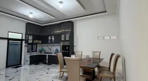 Rumah Singgah Que, 5 minutes to centerpoint skw - Image 3