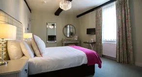 The Wyndham Hotel - Image 2