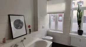 Neu sanierte Wohnung mit Balkon und Stellplatz - Image 2