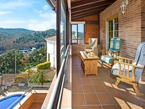 Villa in Aiguaviva Park with Private Pool - Image 3