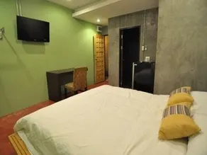 Nimman Soi9 Hotel - Image 2