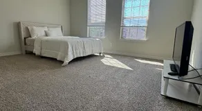 Spacious 6 Bedroom Near UNT & Medical City - Image 5
