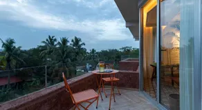 El Raso by The Blue Kite - Premium 1 BHK Apartments with Shared Pool, just 2 mins drive from famous Parra Coconut Tree Road, 24x7 Security, Kitchen - Image 5