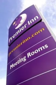 PREMIER INN DUDLEY (KINGSWINFORD) - Image 5