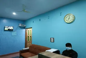 OYO Hotel Green - Image 2
