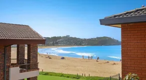Hi Surf 8 - Beachfront Apartment - Image 5