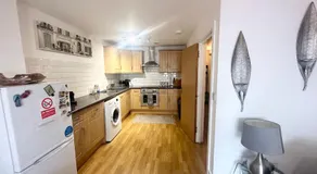 London Bridge apartment - Image 3