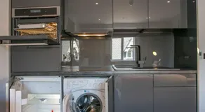Grafton Street Boutique Aparthotel by City Break Apartments - Image 5