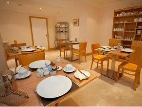 Holly Lodge - Image 3