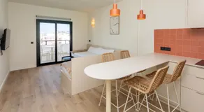 Apartamentos San Antonio Beach - Image 4