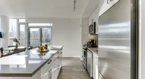 Lake Simcoe Stays - Friday Harbour's Official Rental Program - Butternut Suite - Image 3