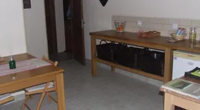 Chez Helen - Image 5